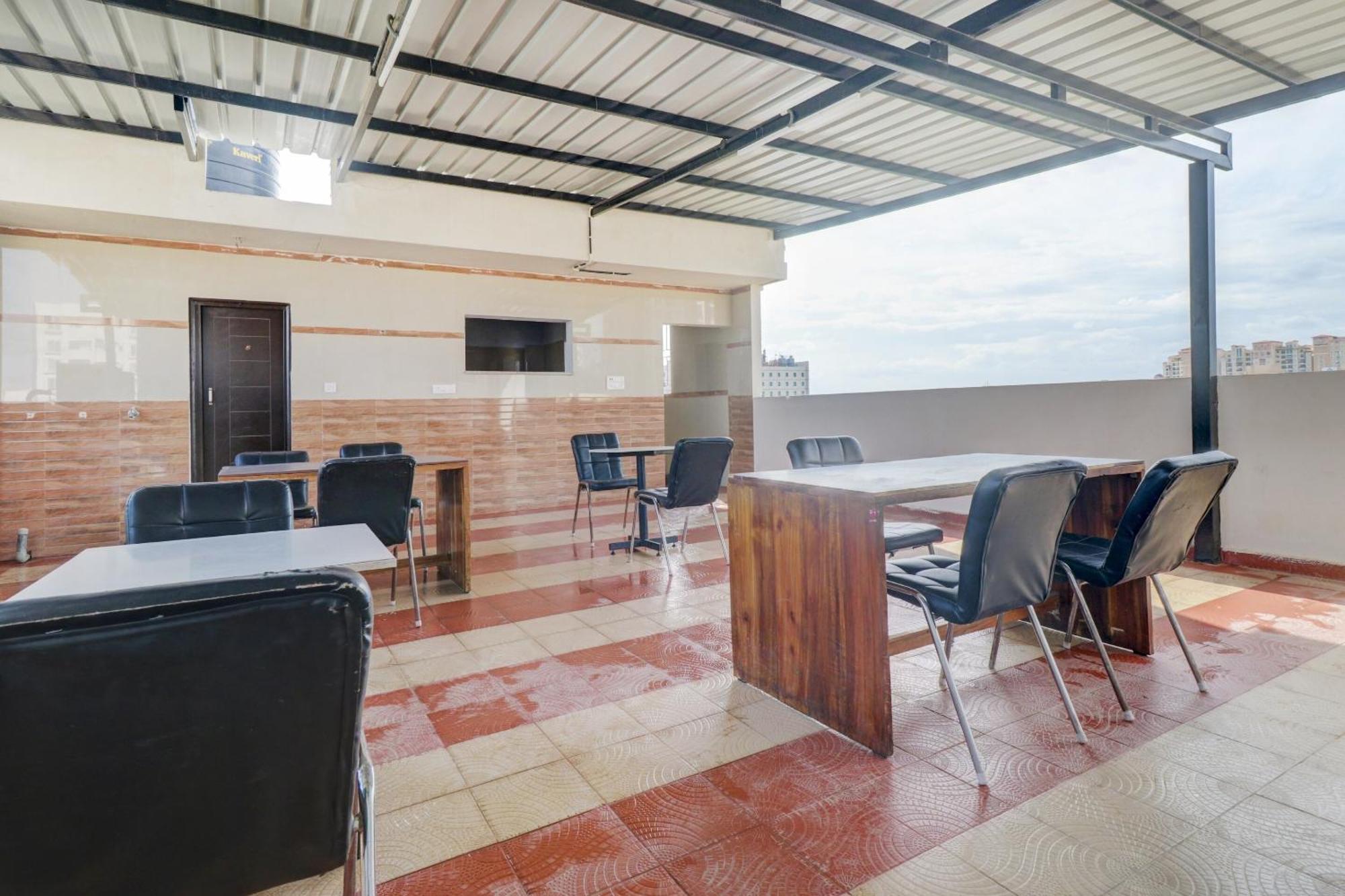 Hotel O Elite Lifestyle Red Rose Near 7D Voyage بنغالور المظهر الخارجي الصورة